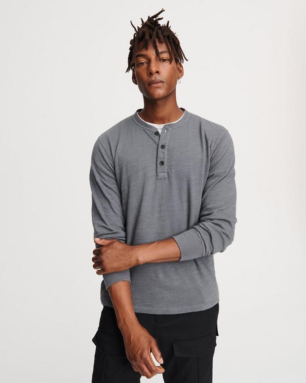 Classic Long-Sleeve Crewneck Henley in Black | Rag & Bone M000T676G_021